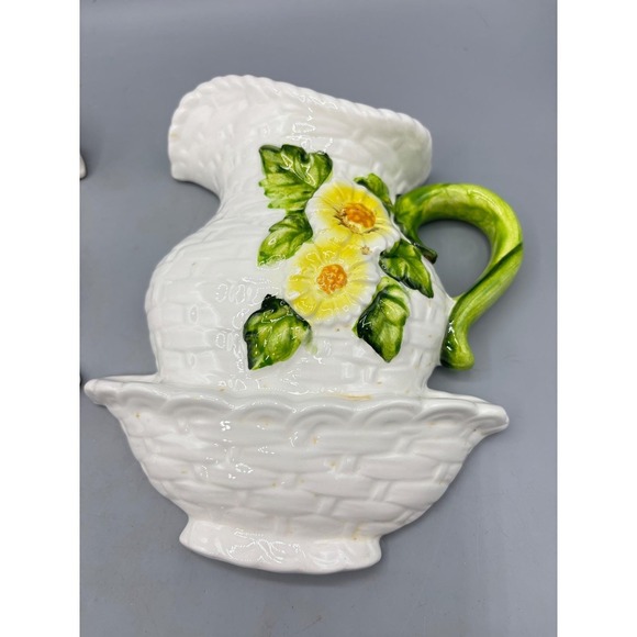 Vtg Lefton Ceramic Wall Pocket Pair Pitcher Basin Basketweave Daisy Decor - Picture 3 of 6